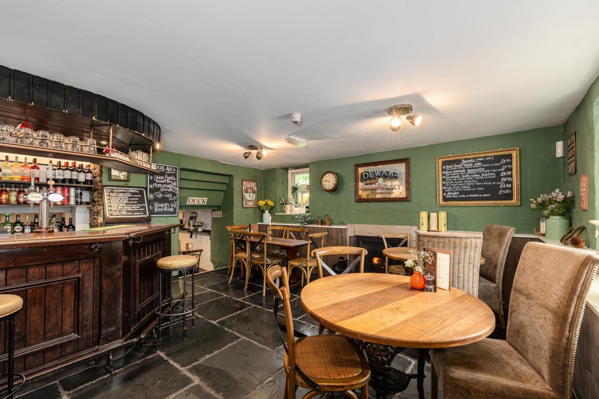 فندق The Hare And Hounds, Levens المظهر الخارجي الصورة
