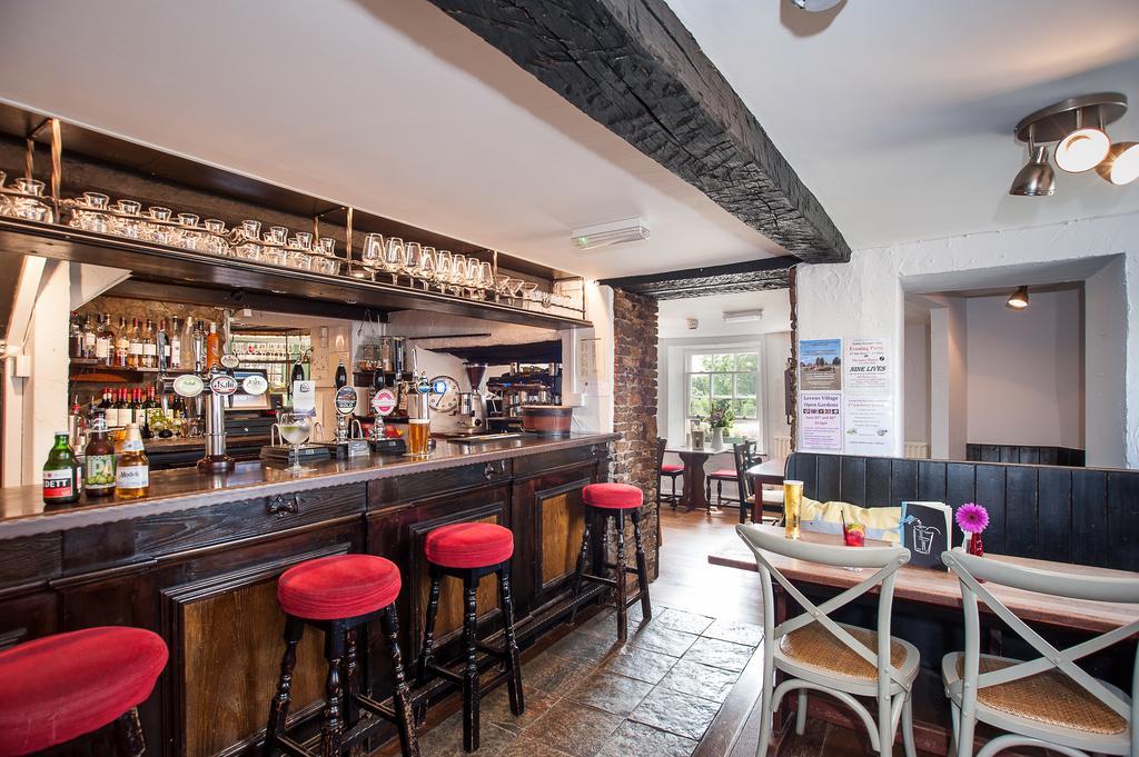 فندق The Hare And Hounds, Levens المظهر الخارجي الصورة